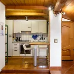 Graziosa Mansarda Vista Montagne Apartamento *