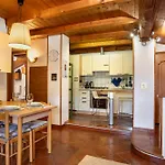 Apartamento Graziosa Mansarda Vista Montagne
