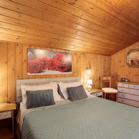 Graziosa Mansarda Vista Montagne *