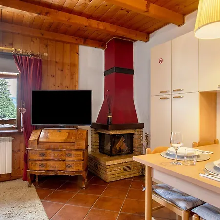 Graziosa Mansarda Vista Montagne Apartament Pollein