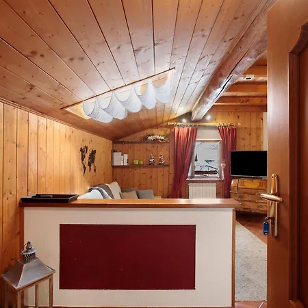 Apartament Graziosa Mansarda Vista Montagne *