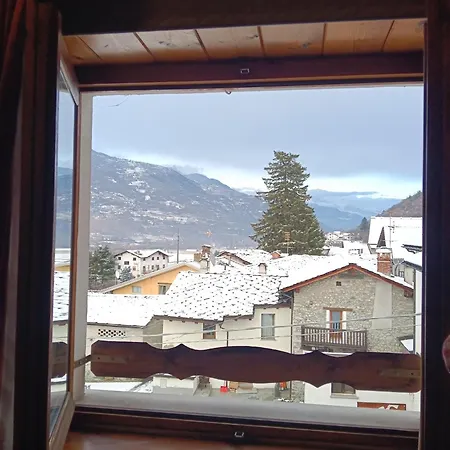 Graziosa Mansarda Vista Montagne Apartment Pollein