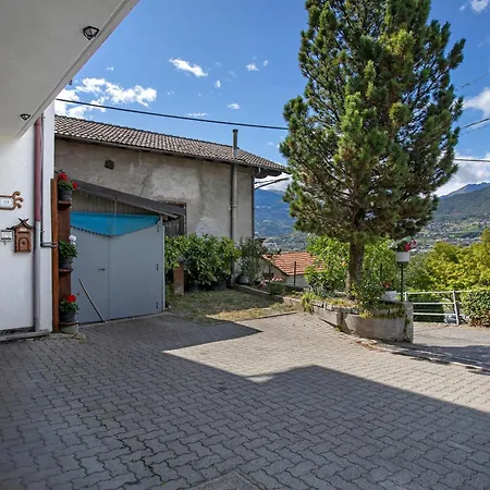 公寓 Graziosa Mansarda Vista Montagne 博兰