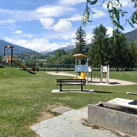 Graziosa Mansarda Vista Montagne 公寓 博兰