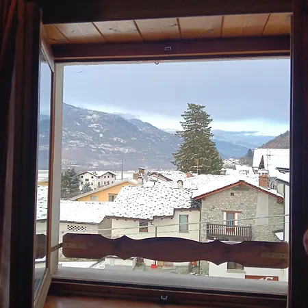 Graziosa Mansarda Vista Montagne 博兰